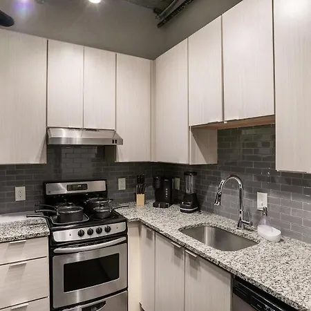 Stylish City Living Apartments With Free Parking In Midtown Atlanta Exterior photo